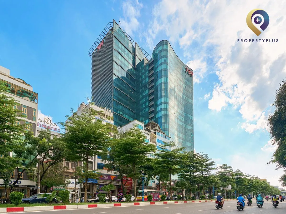 Tòa nhà 789 Office Building nổi bật trên phố Hoàng Quốc Việt, quận Cầu Giấy.